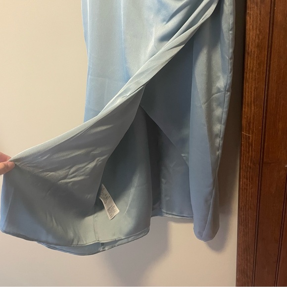 A&F Women's Satin Ruched Wrap Midi Dress - Picture 5 of 5